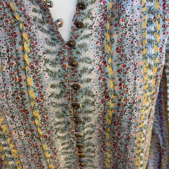 Anthropologie Maeve Gelise Floral Pleated Blouse - Picture 7 of 11